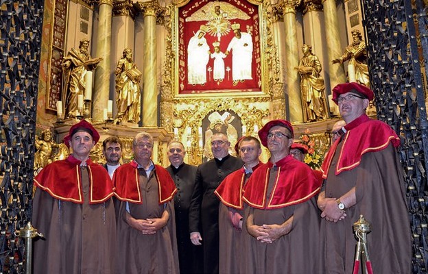 Mężczyźni diecezji toruńskiej zawierzyli się św. Józefowi podczas pielgrzymki do Kalisza