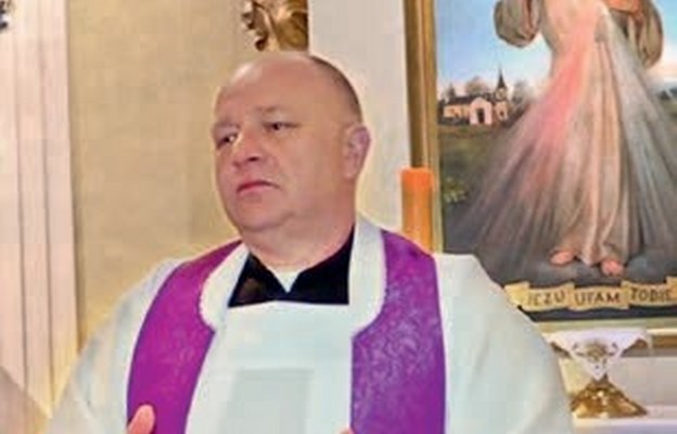 Ksiądz Antoni Dewor prowadzi
rekolekcje