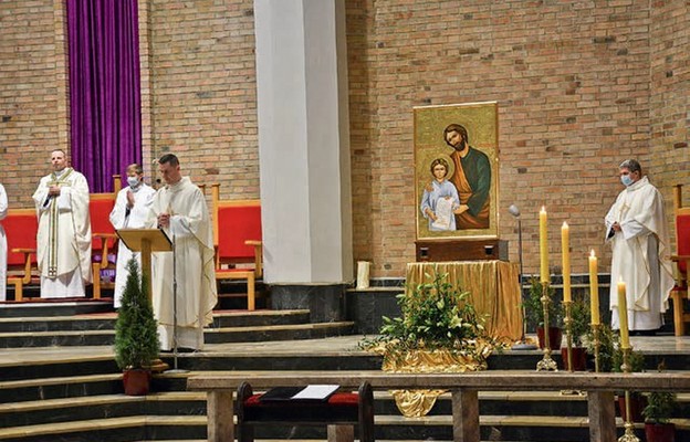 Ikona św. Józefa będzie już na stałe obecna we wspólnocie parafialnej