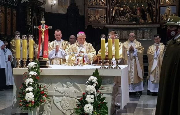 Eucharystii przewodniczył bp Stanisław Jamrozek