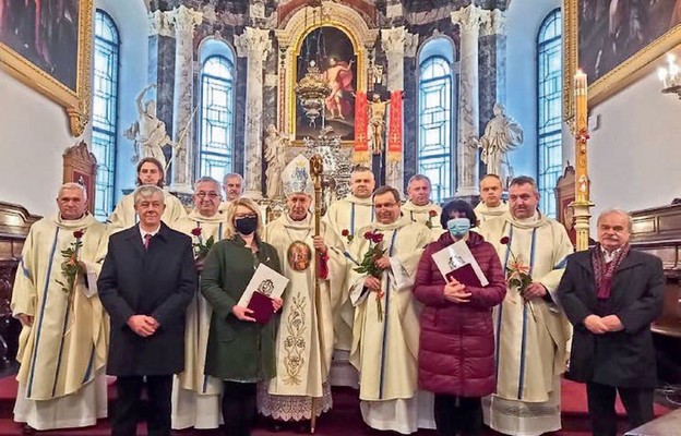 Przedstawiciele Akcji Katolickiej z pasterzem diecezji