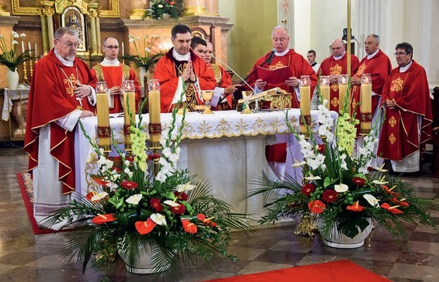 Msza św. sprawowana z okazji imienin bp. Piotra Sawczuka