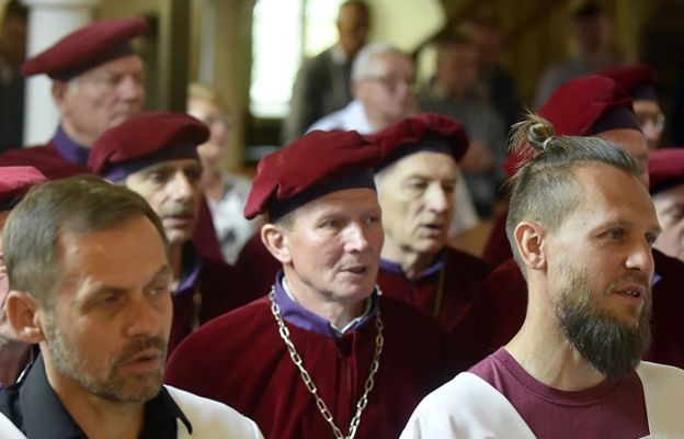 Czciciele św. Józefa licznie przybyli
do Bolesławowa