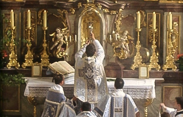 Msza św. solenna sprawowana według
nadzwyczajnej formy rytu rzymskiego
