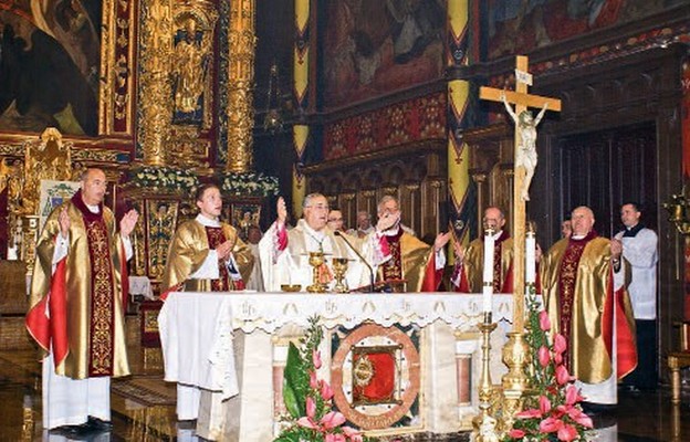 Eucharystii przewodniczył abp Salvatore Pennacchio – nuncjusz apostolski w Polsce