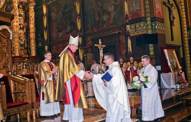 W bazylice katedralnej Ksiądz Biskup przyjął moc życzeń