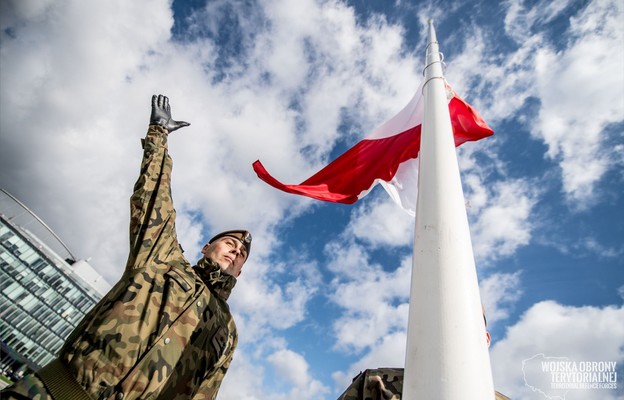 Warszawa: Msza św. zainaugurowała święto Wojsk Obrony Terytorialnej