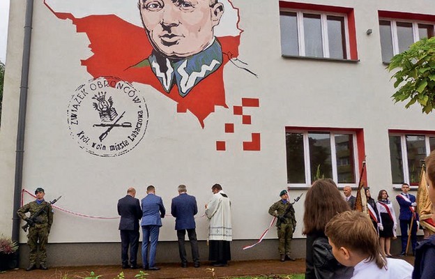 Odsłonięcie muralu gen. Stanisława Dąbka