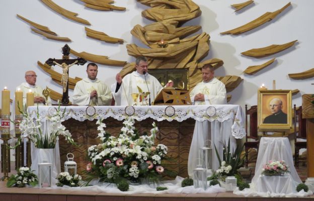 W dzień Patrona Wspólnoty przygotowano oprawę liturgiczną Mszy św. wraz z darami ołtarza