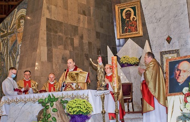 Uroczysta Eucharystia w intencji mieszkańców Będzina