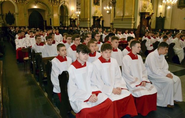 Ceremoniarze podczas Mszy św. w archikatedrze