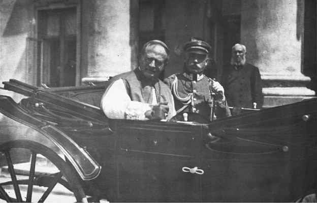 Nuncjusz apostolski Achilles Ratti z adiutantem Józefa Piłsudskiego