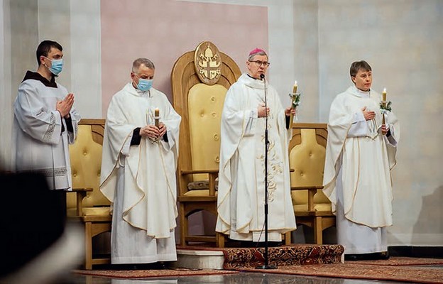 Mszy św. w intencji osób konsekrowanych przewodniczył bp Jan Wątroba