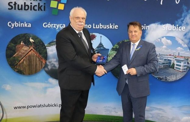 Słubice. Medal Pro Patria dla współpracownika Aspektów