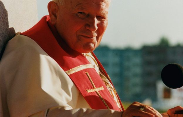Jan Paweł II odwiedził Gorzów Wlkp. 2 czerwca 1997 r. w trakcie swojej VI pielgrzymki do Ojczyzny.