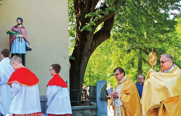 Uroczystości przewodniczył ks. Krystian Kolba