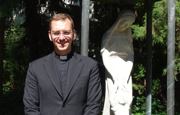 Ks. dr Matteo Campagnaro – jedna z trzech diecezjalnych osób kontaktowych Synodu o synodalności w archidiecezji warszawskiej, kapelan i sekretarz kard. Kazimierza Nycza