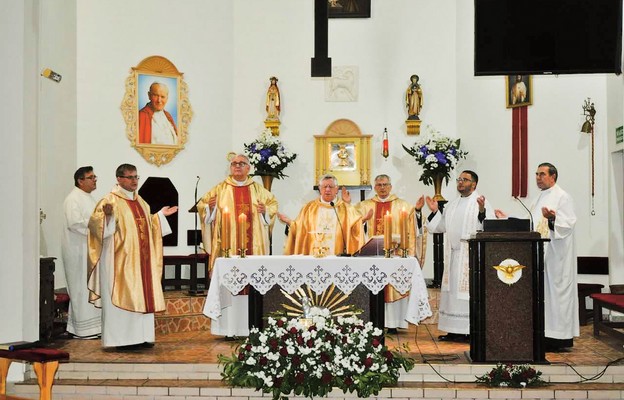 Eucharystii przewodniczył apb Andrzej Dzięga