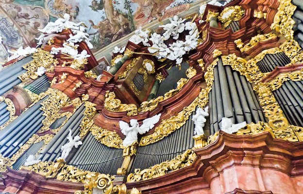 W Krzeszowie znajduje się jeden z czterech instrumentów wykonanych przez Michała Englera Młodszego