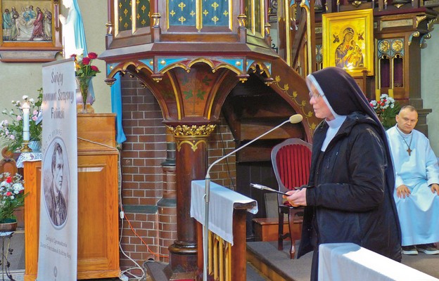 O założycielu zgromadzenia opowiedziała s. Joanna, przełożona klasztoru
w Legnicy