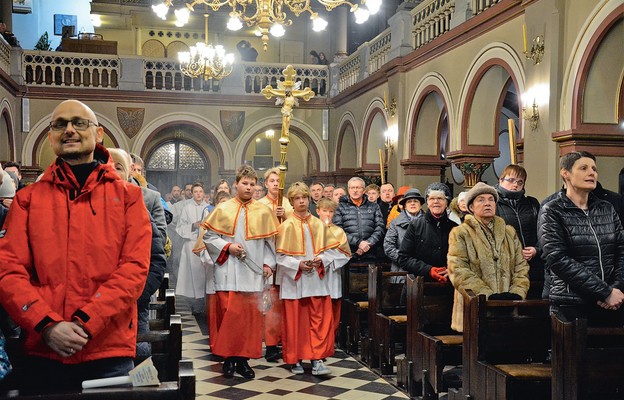 W inauguracji jubileuszu uczestniczyło bardzo wielu parafian