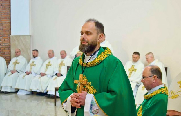Ks. Michał Szawan udaje się do diecezji Wewak