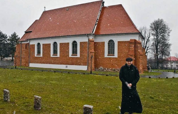 Ks. Rafał Swatek jest administratorem parafii św. Anny