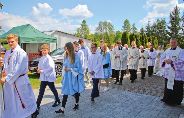 Procesja rozpoczynająca liturgię