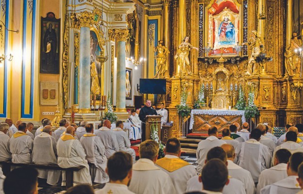 Eucharystia przed Cudownym Obrazem Matki Bożej Kalwaryjskiej