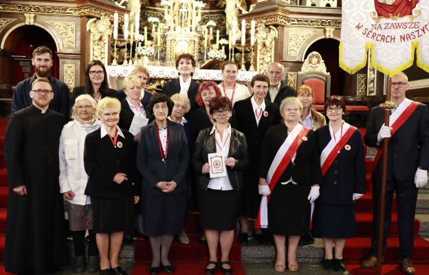 Arcybractwo NSPJ parafii katedralnej w Świdnicy obecnie liczy kilkudziesięciu członków