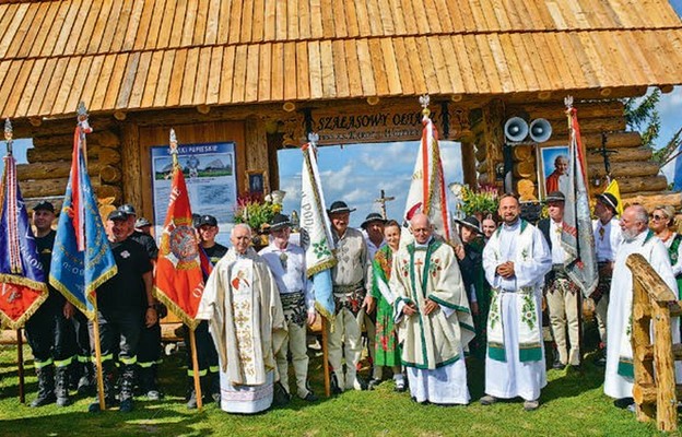 Msza św. została odprawiona przy nowym ołtarzu