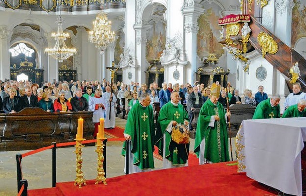 Modlitwie pielgrzymów przewodniczył biskup senior Ignacy Dec