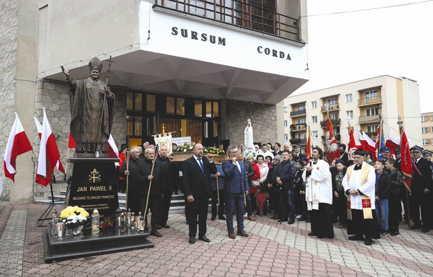 W obchodach wzięła udział liczna społeczność miasta