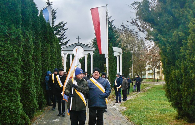 Każdy z mężczyzn szedł w swoich intencjach