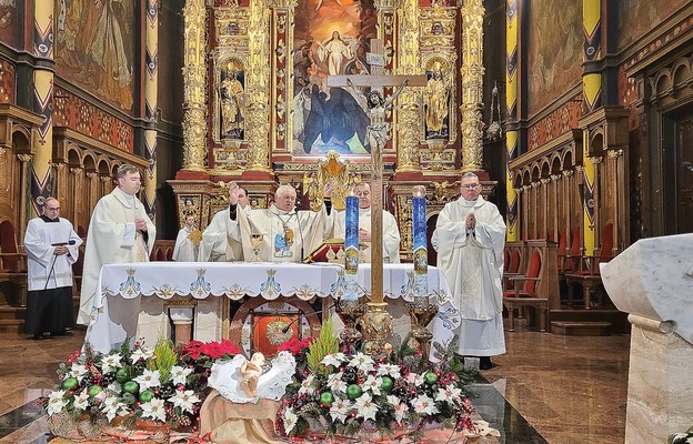 Bożonarodzeniowej Mszy św. przewodniczył bp Piotr Skucha