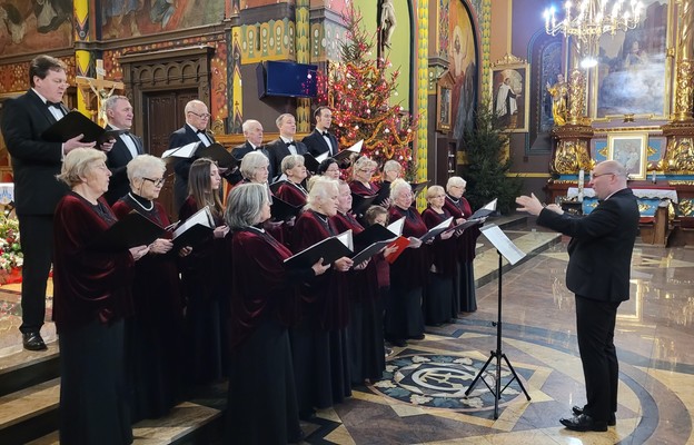 Koncert kolęd zainaugurował rok jubileuszu chóru Lutnia
