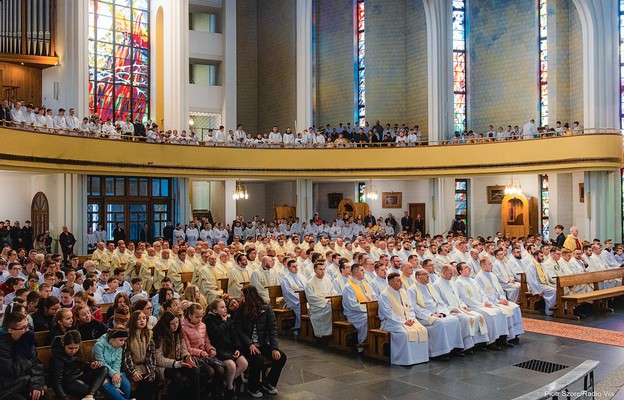 Modlitwa z kapłanami i za kapłanów