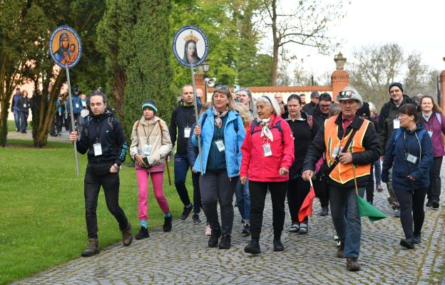 W pielgrzymce szło ponad 200 osób