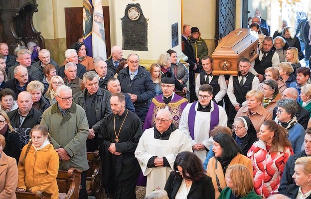 Między kapłaństwem, stołem i chlebem