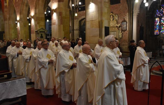 Kapłani z rocznika 1974 obchodzący swój jubileusz 50-lat kapłaństwa