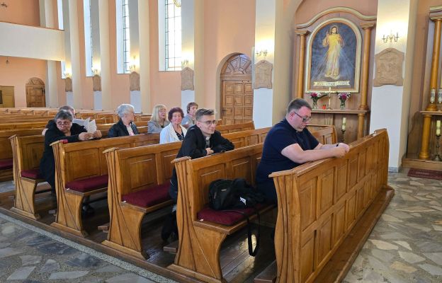 Podczas adoracji Najświętszego Sakramentu