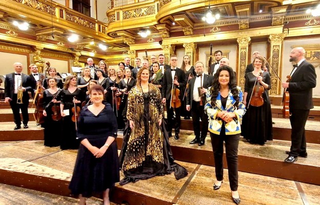 Musicae Antiquae Collegium Varsoviense w Wiener Musikverein. Na pierwszym planie (od lewej): Danuta Bodzek, Jessica Pratt i Alicja Węgorzewska-Whiskerd