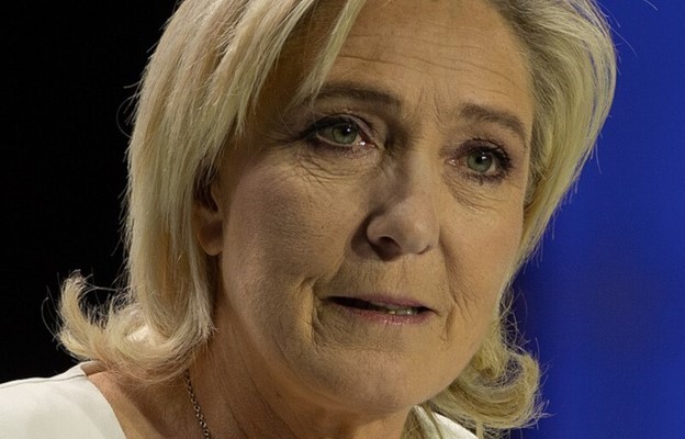 Dlaczego Marine Le Pen przegrała?
