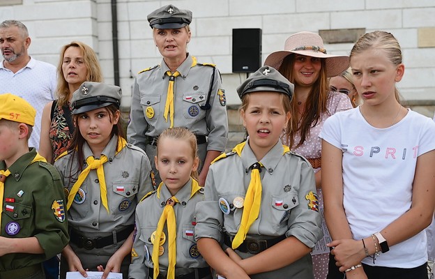 Patriotyczne utwory zaprezentowali również młodzi sandomierzanie