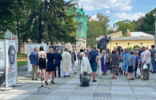 Wystawa przyciągnęła wiele osób