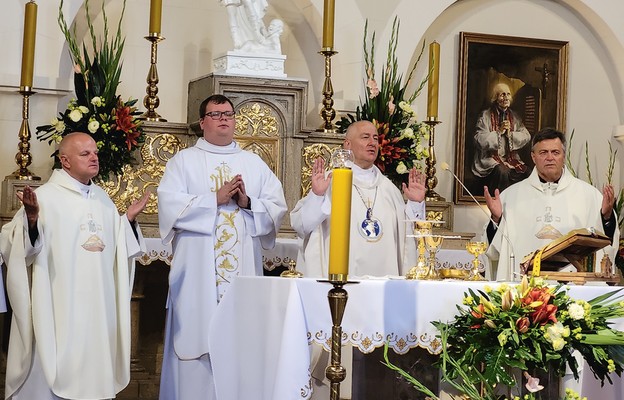 Koncelebrowanej Liturgii przewodniczył bp Artur Ważny