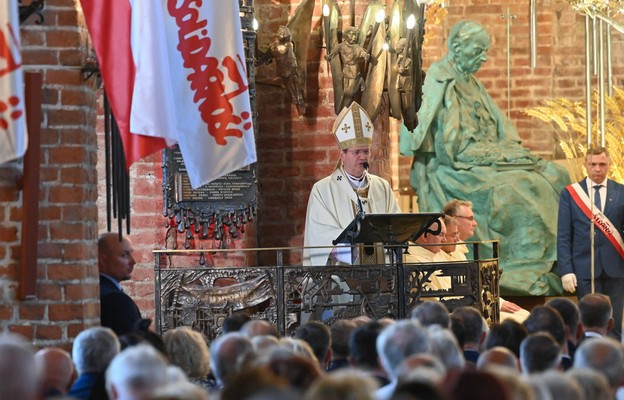 Abp Tadeusz Wojda SAC