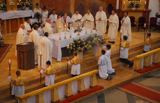 Eucharystia, której przewodniczył bp Krzysztof Nykiel, zgromadziła także kapłanów z dekanatu Wrocław zachód I.