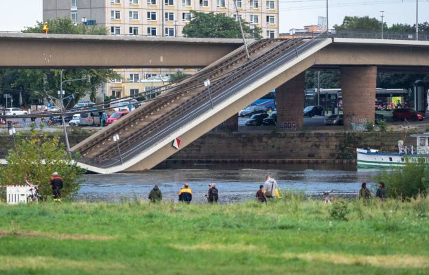 Zawalony Most Karola w Dreźnie