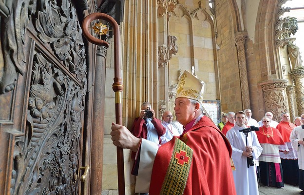 Oficjalne otwarcie synodu diecezjalnego odbyło się 19 maja w Zesłanie Ducha
Świętego